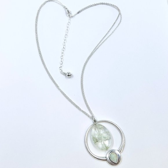 New / Handcrafted - Green Glass Bead Pendant 16” Silver Tone 2 Strand Necklace - Picture 2 of 8